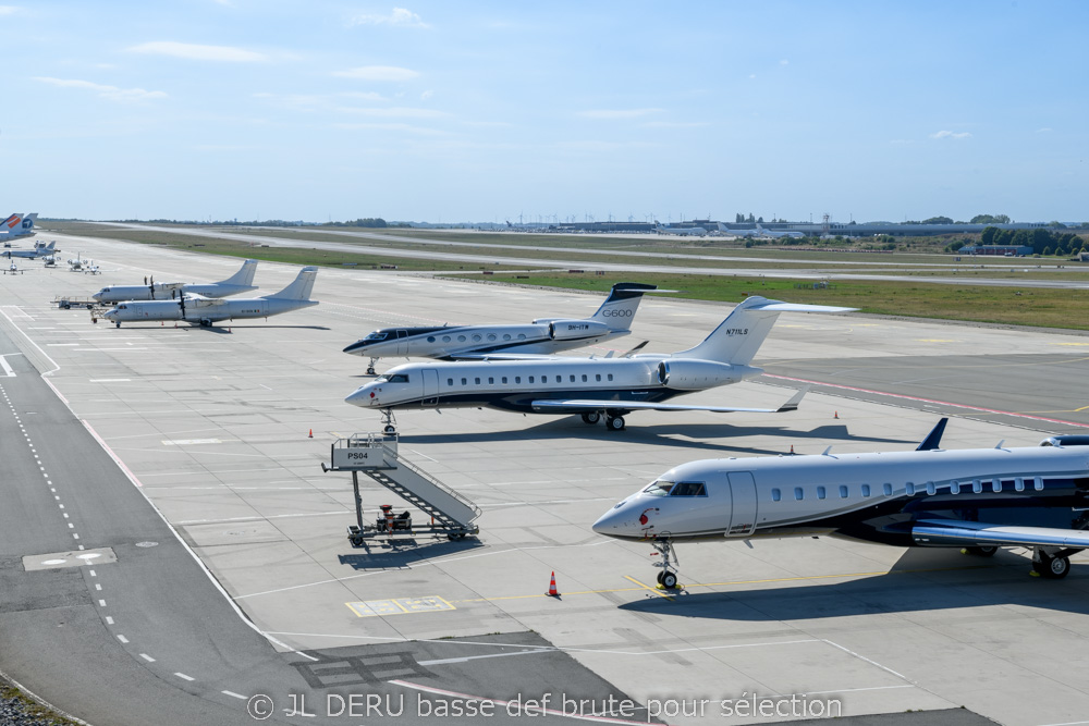 Liege airport
 General Aviation Terminal - ASL Group